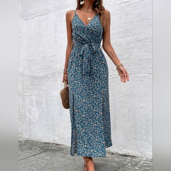 New Boho Double Split Cami Dress Maxi Floral Blue Cream - Picture 2 of 7